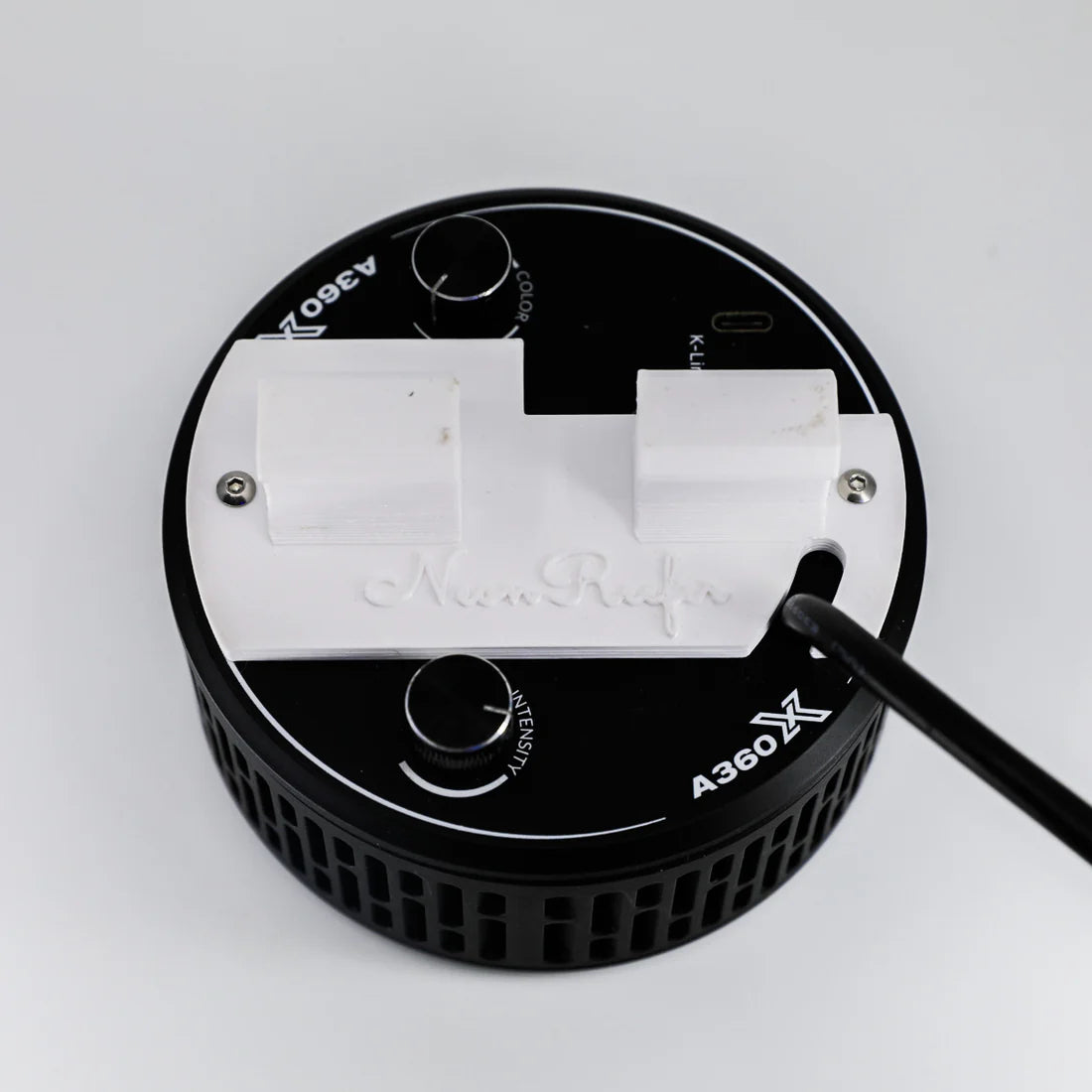 The Kessil A360x/A360xe/500 RMS Light Mount